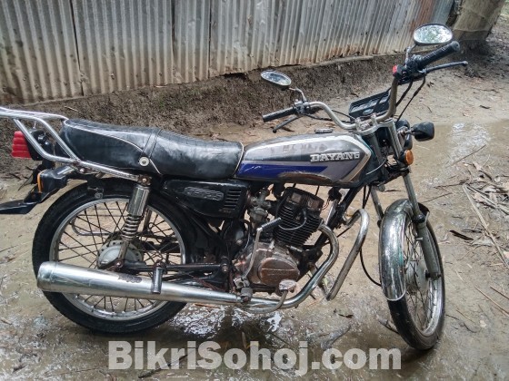 Dayang 125 cc motorbike